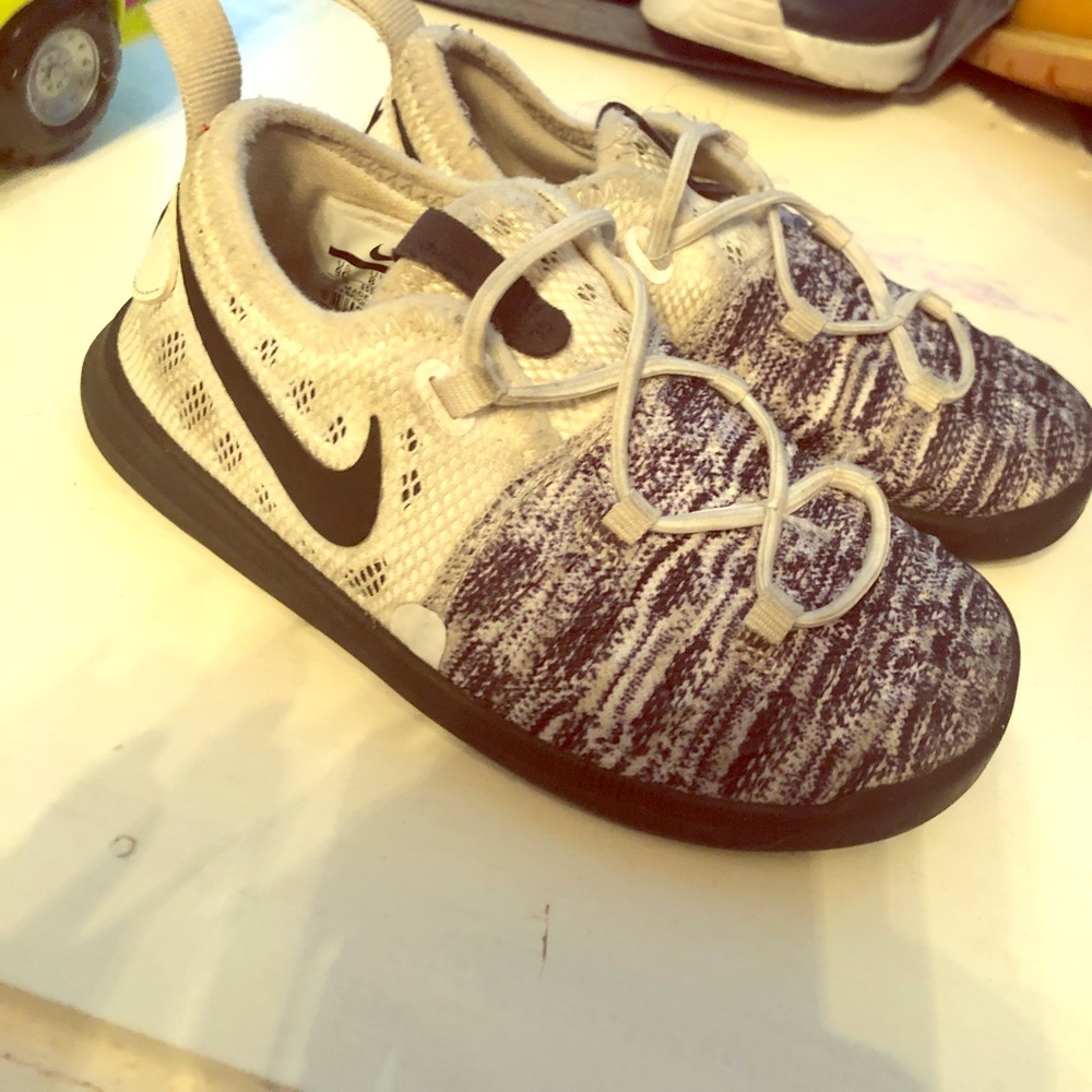 Toddler shoes